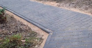 Укладка тротуарной плитки на основание в Мирном в октябре