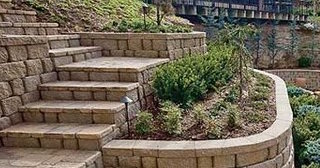 Установка подпорных стенок из блоков в Мирном от 3538 руб. - ТротуарнаяПлитка